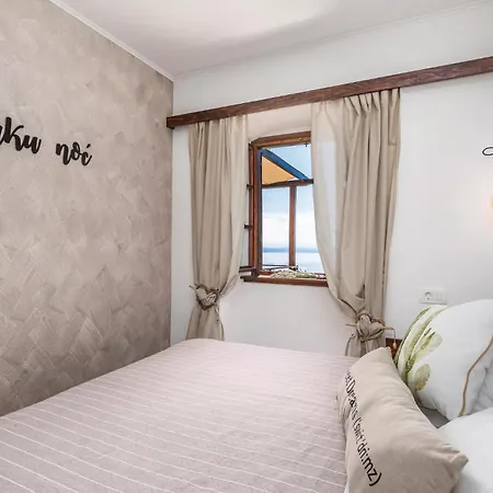 Vakantiehuis 1 Bedroom Cozy In Mošćenička Draga