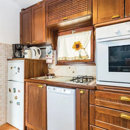 1 Bedroom Cozy In *